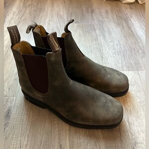 NWT Blundstone 1306 Men’s Chelsea Boots (Rustic Brown)